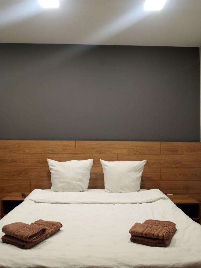 1-комнатная вип уровня посуточно в ужгороде. ул.другетов Apartment *