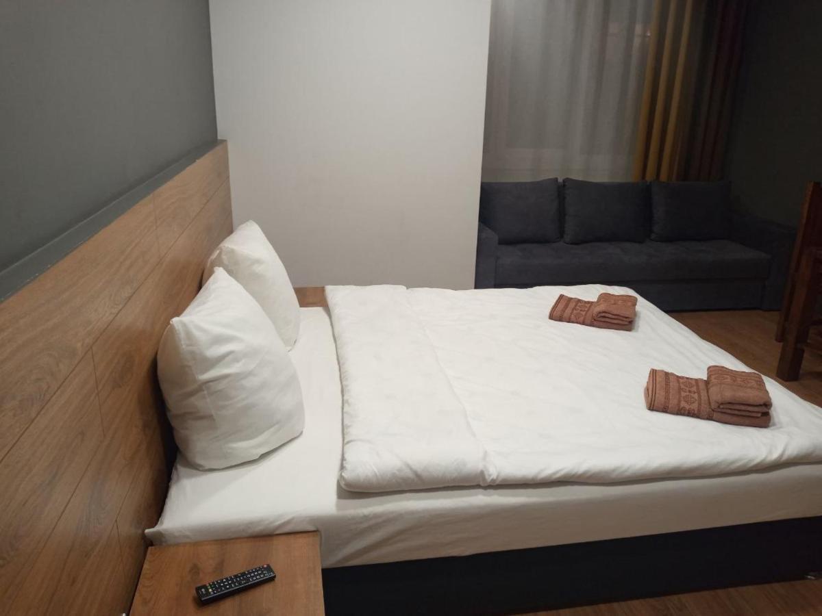 Apartment 1-комнатная вип уровня посуточно в ужгороде. ул.другетов
