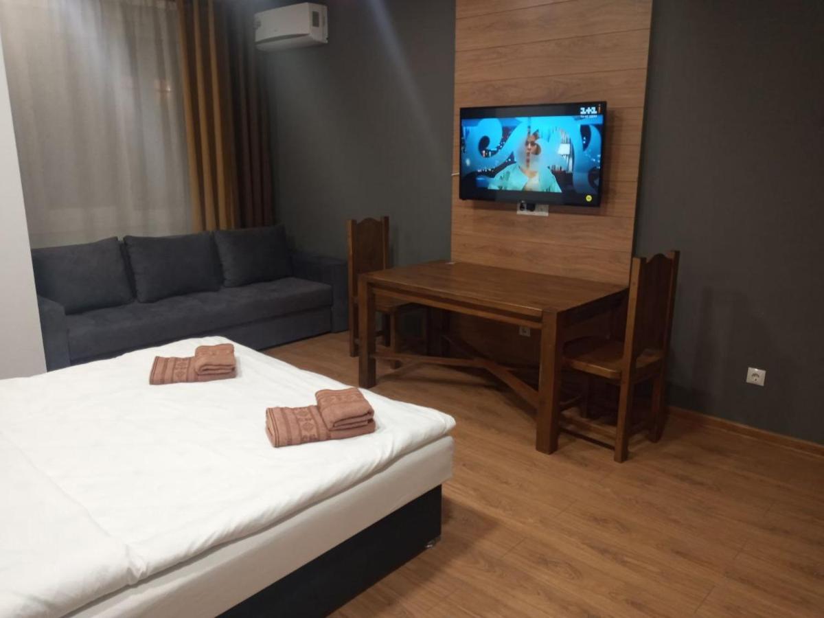 Apartment 1-комнатная вип уровня посуточно в ужгороде. ул.другетов Uzhhorod